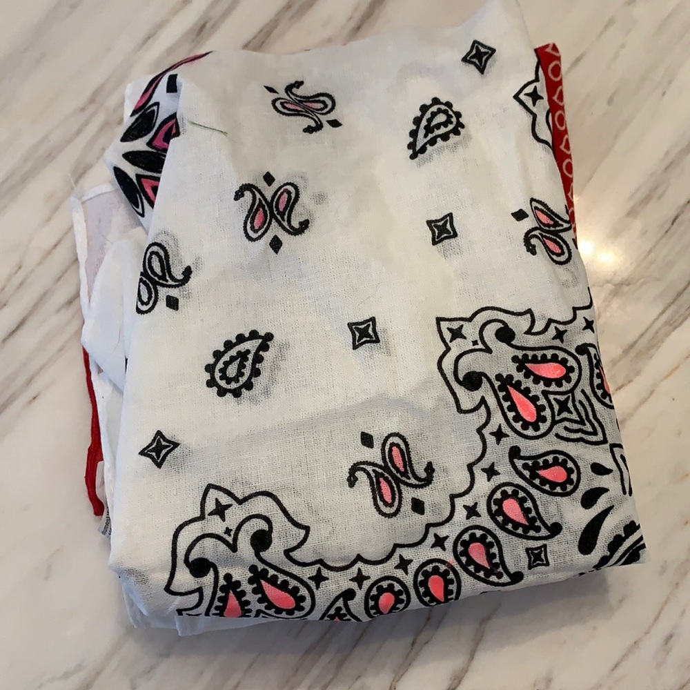 set of bandanas